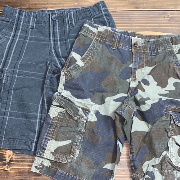 urban pipeline Other - (2) Boys size 10 Urban Pipeline shorts, like new.